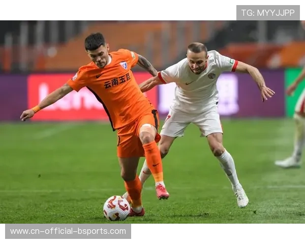 云南玉昆高原主场优势显现，侯永永半场参与三球主导进攻脉络